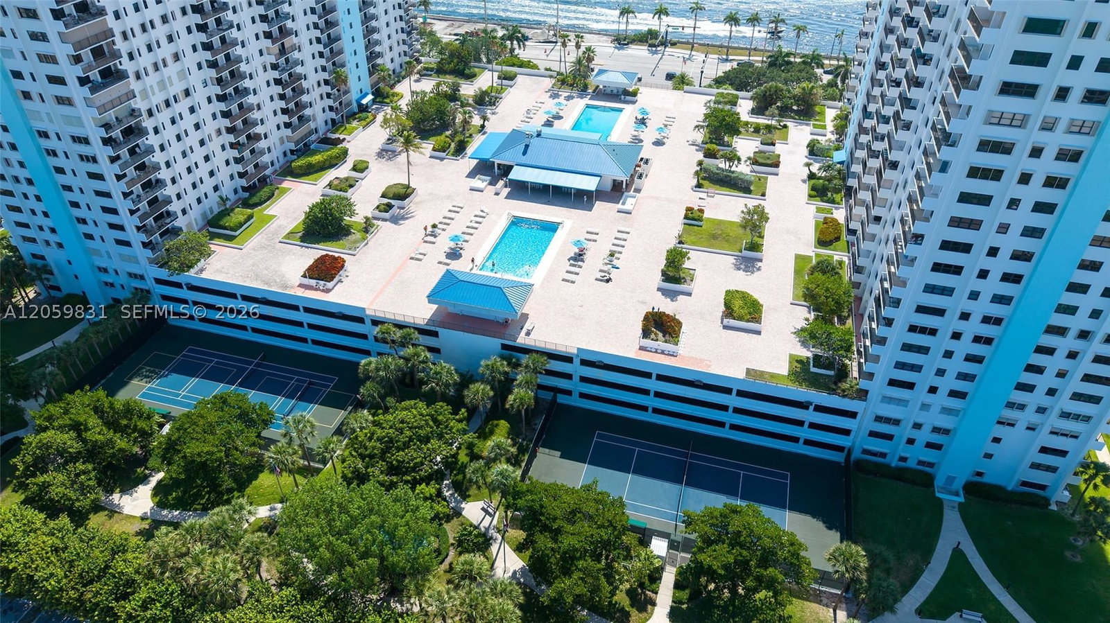 Real estate property located at 1201 Ocean Drive #1703N, Broward, ¤summit Condo, Hollywood, FL