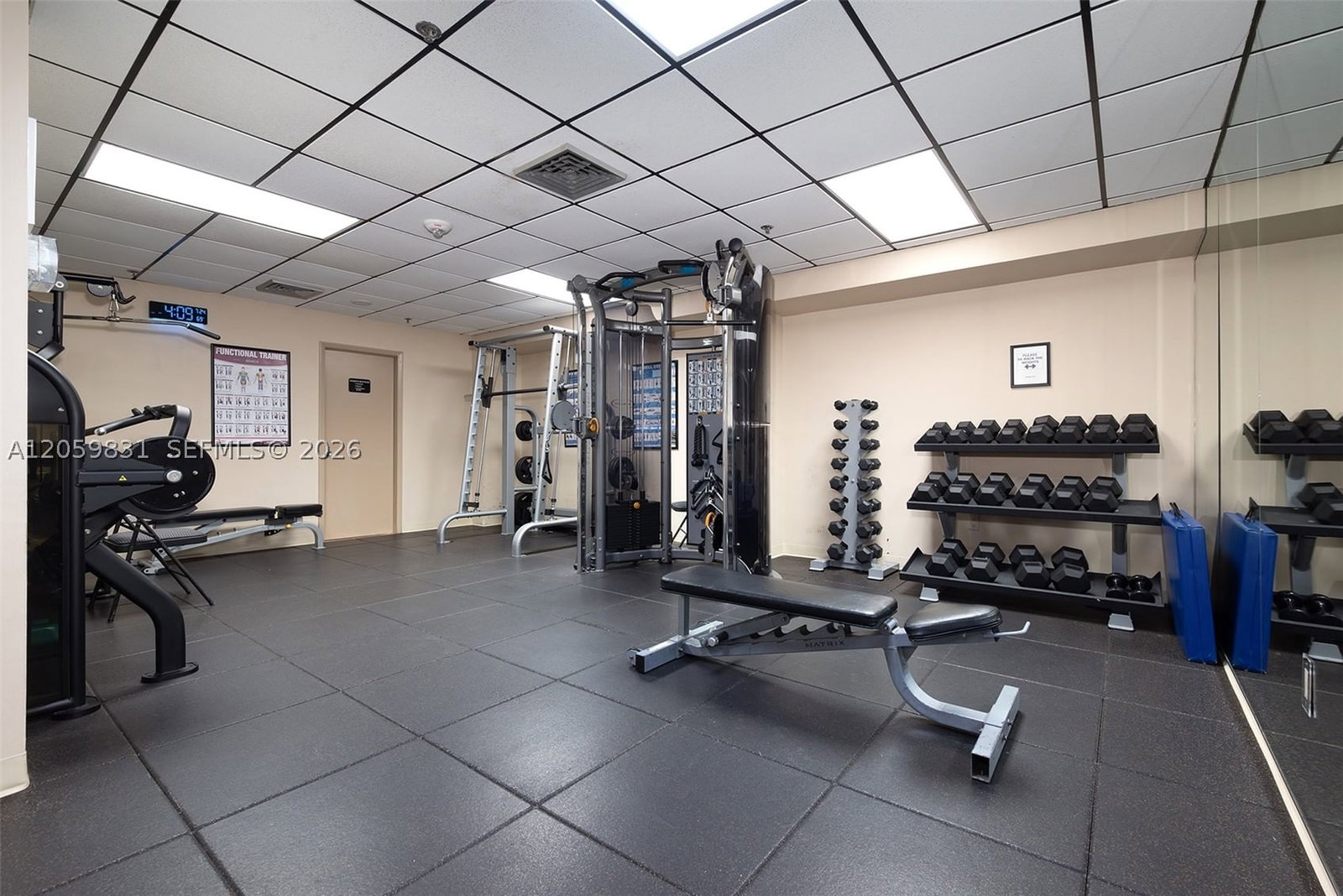 Real estate property located at 1201 Ocean Drive #1703N, Broward, ¤summit Condo, Hollywood, FL