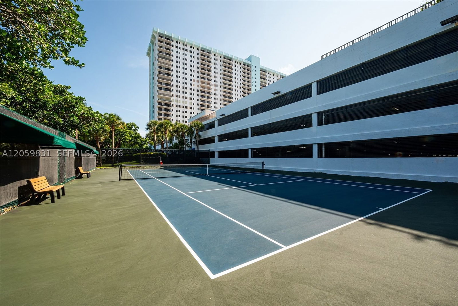 Real estate property located at 1201 Ocean Drive #1703N, Broward, ¤summit Condo, Hollywood, FL