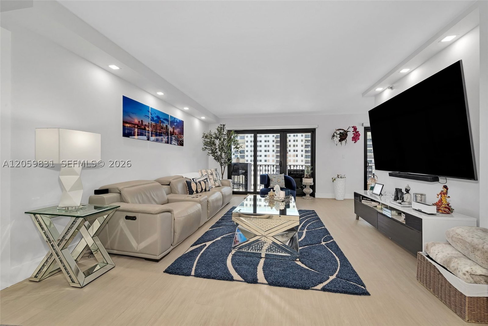Real estate property located at 1201 Ocean Drive #1703N, Broward, ¤summit Condo, Hollywood, FL