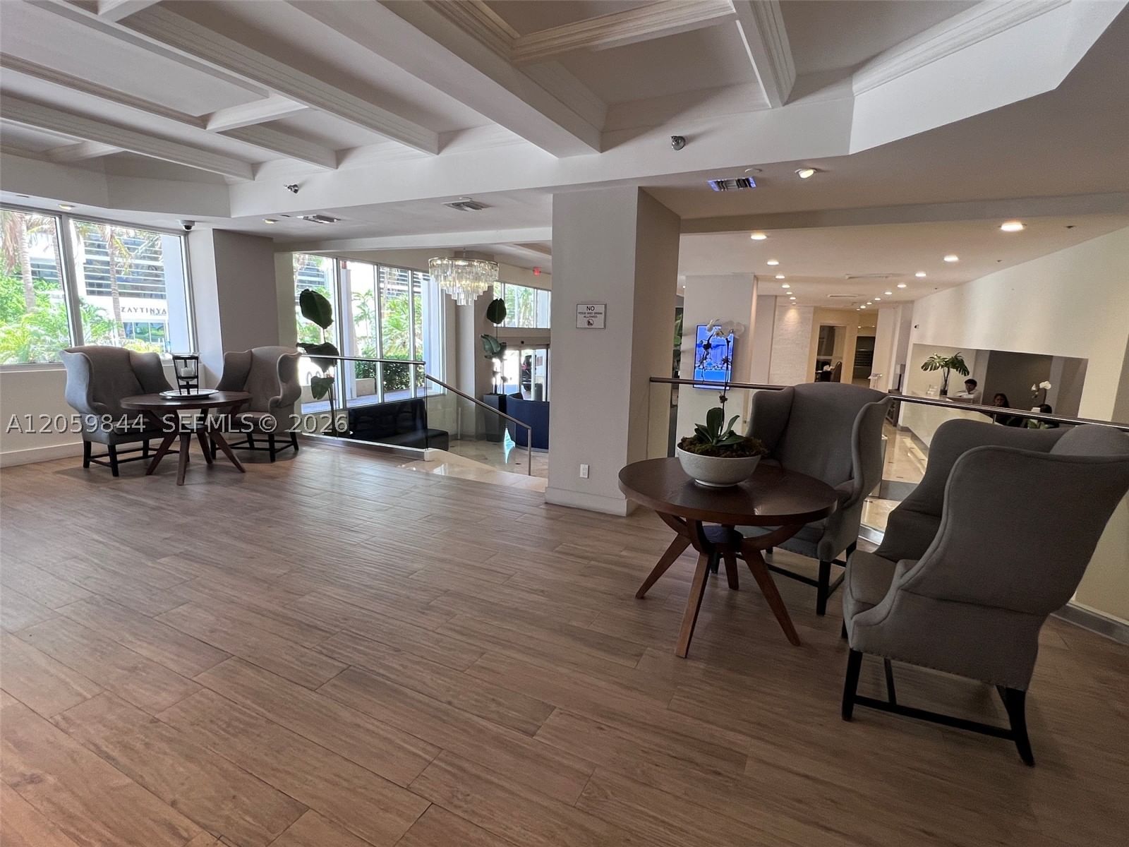 Real estate property located at 100 Lincoln Rd #537, Miami-dade, The Decoplage Condo, Miami Beach, FL