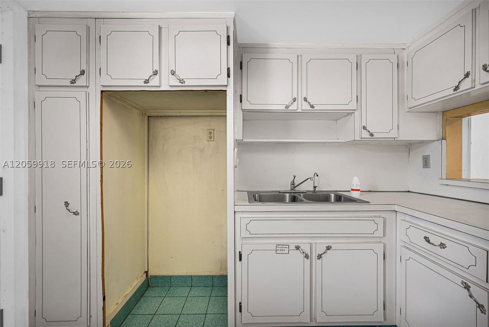 Real estate property located at 18555 14th Ave #502, Miami-dade, Sixth Moorings Condo, Miami, FL