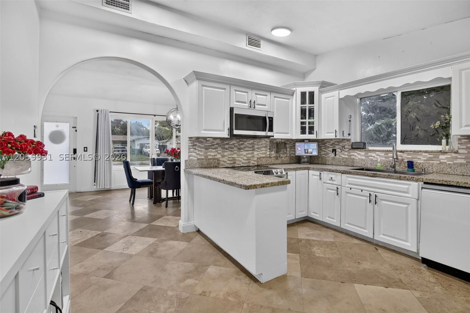 Real estate property located at 6601 6th St, Broward, Boulevard Heights Sec Ten, Pembroke Pines, FL
