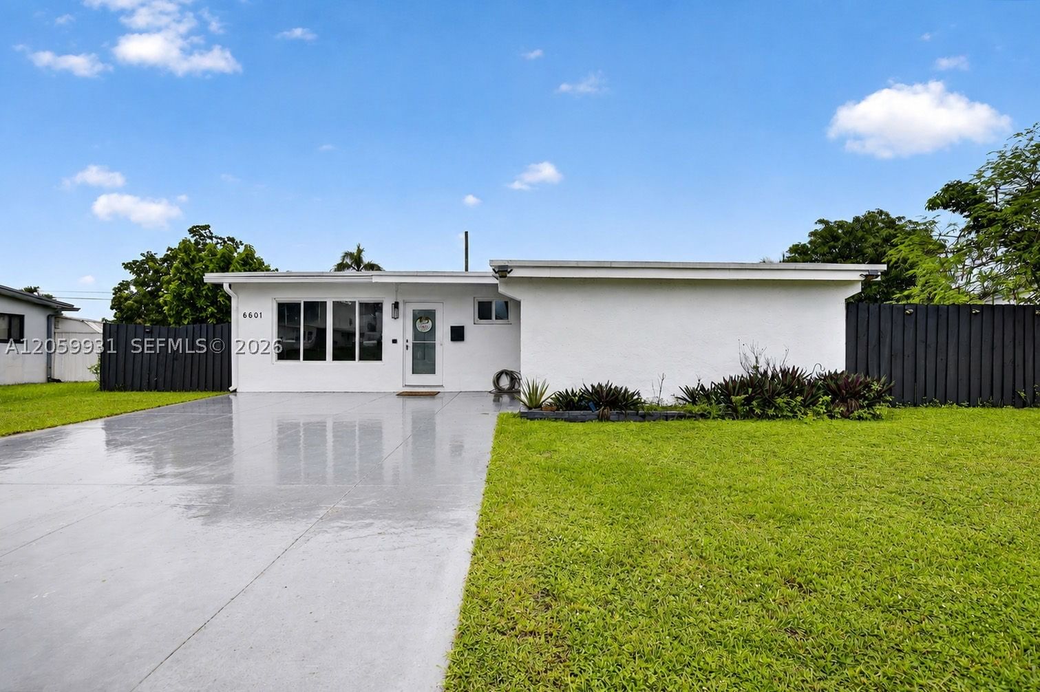 Real estate property located at 6601 6th St, Broward, Boulevard Heights Sec Ten, Pembroke Pines, FL