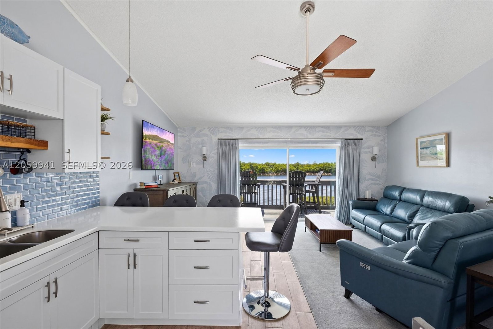 Real estate property located at 1800 Ocean Dr #203, Broward, Oasis Townhouse, Hollywood, FL