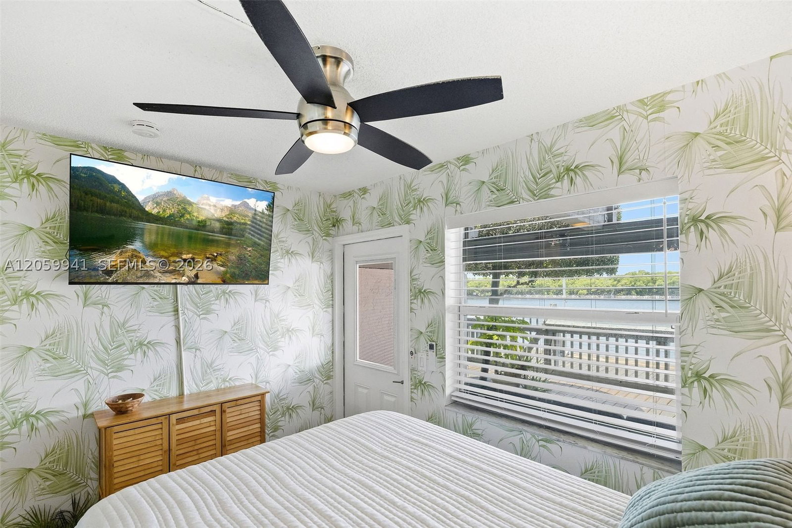 Real estate property located at 1800 Ocean Dr #203, Broward, Oasis Townhouse, Hollywood, FL