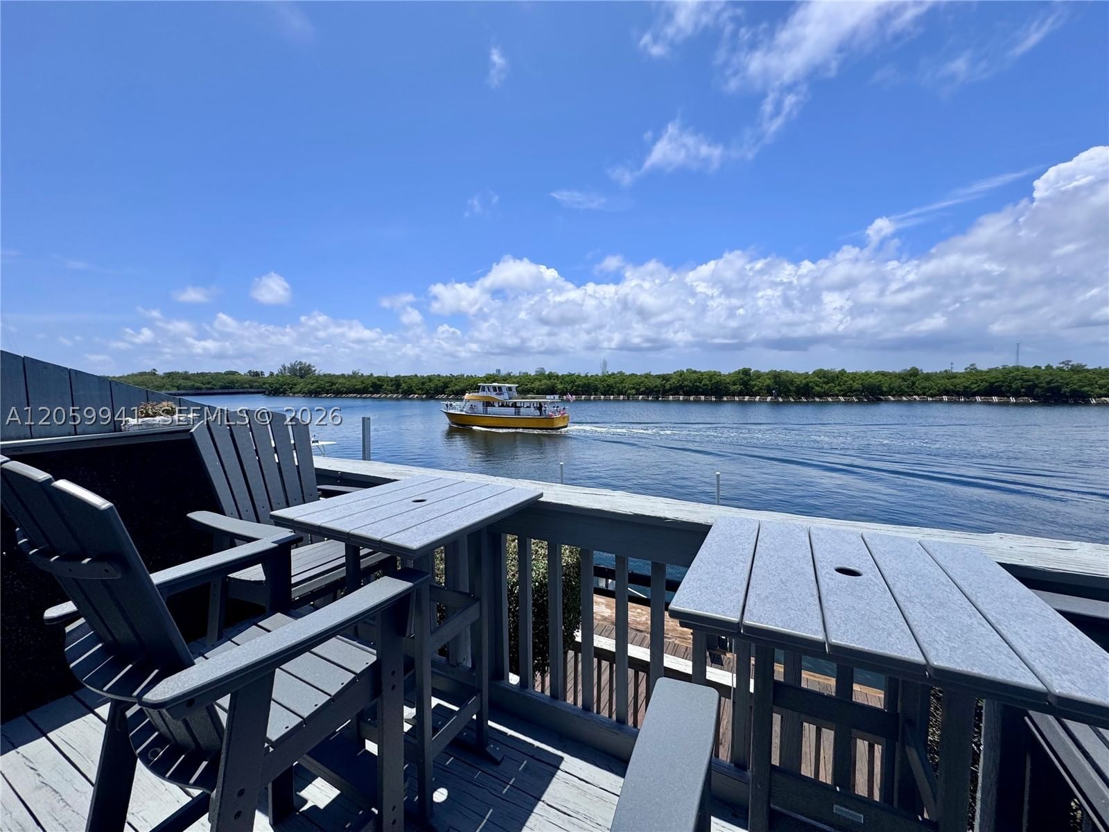 Real estate property located at 1800 Ocean Dr #203, Broward, Oasis Townhouse, Hollywood, FL