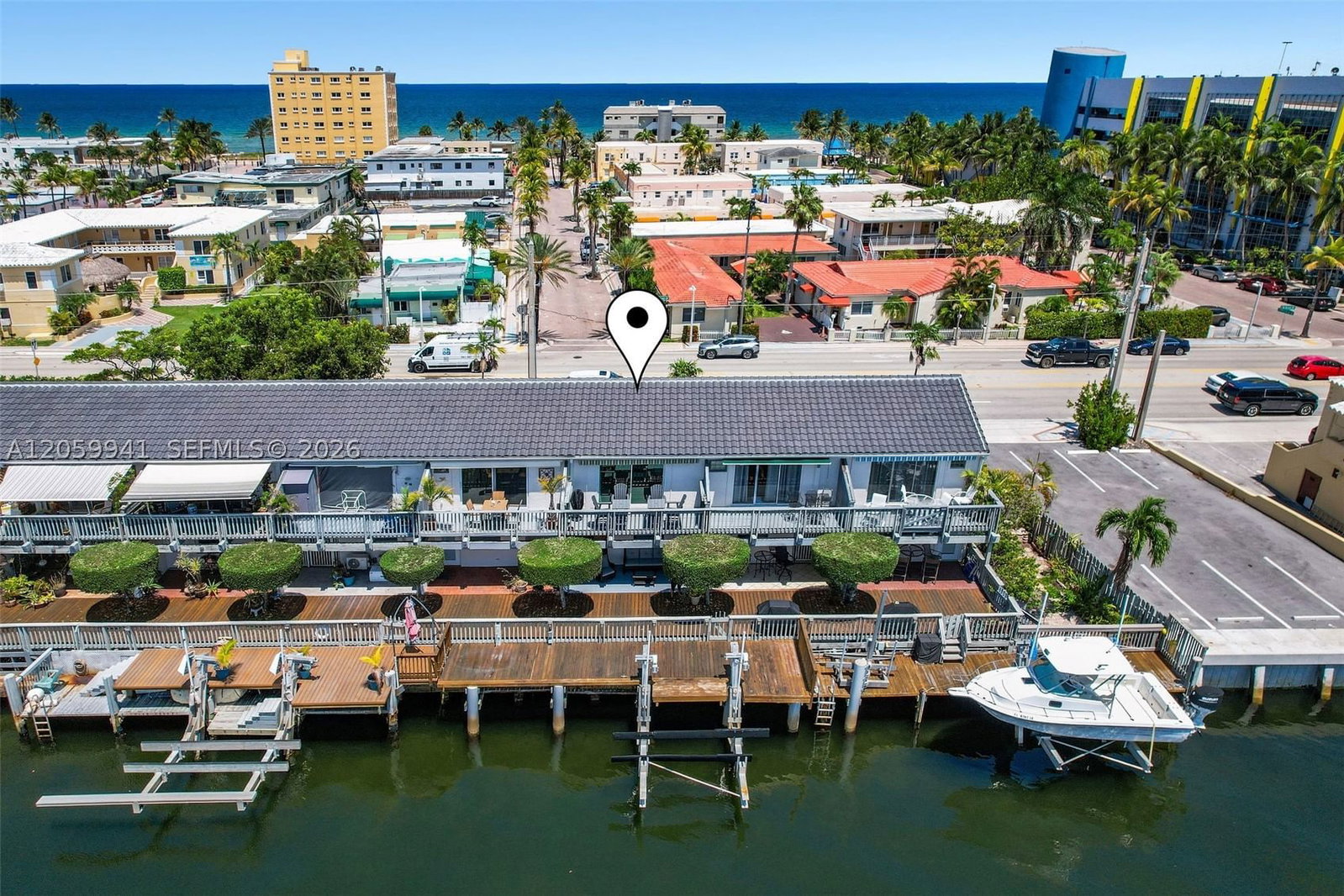 Real estate property located at 1800 Ocean Dr #203, Broward, Oasis Townhouse, Hollywood, FL