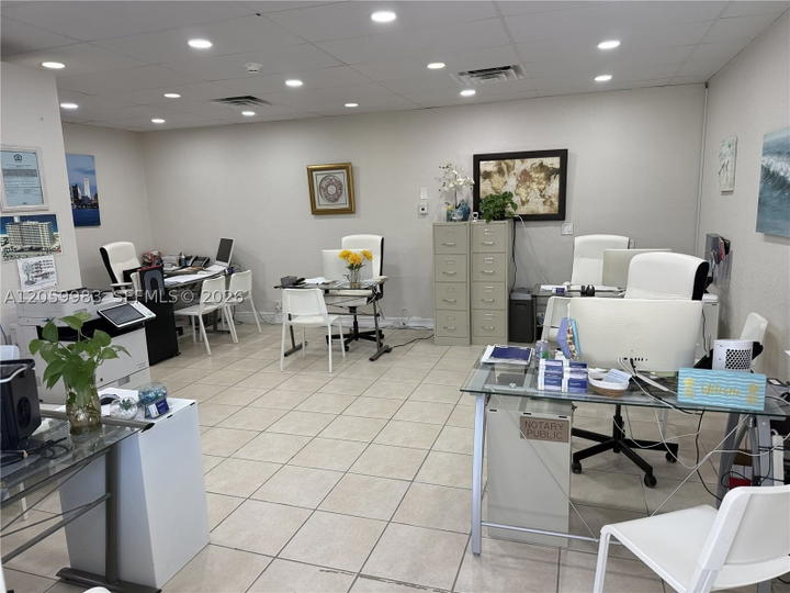 Real estate property located at 5005 Collins Ave C2, Miami-dade, Miami Beach, FL