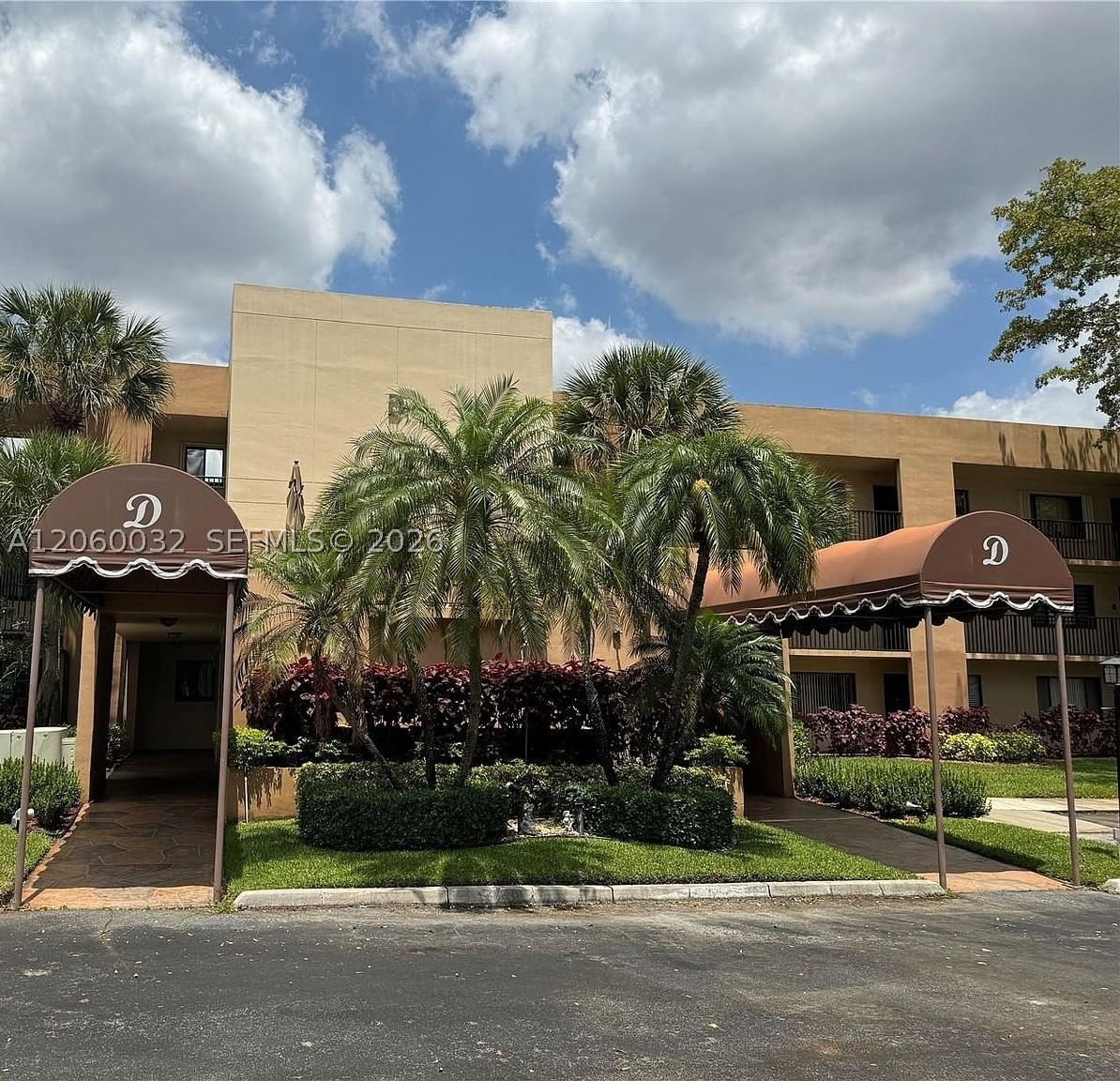 Real estate property located at 7370 Ashmont Cir #301, Broward, Ashmont Condominium, Tamarac, FL
