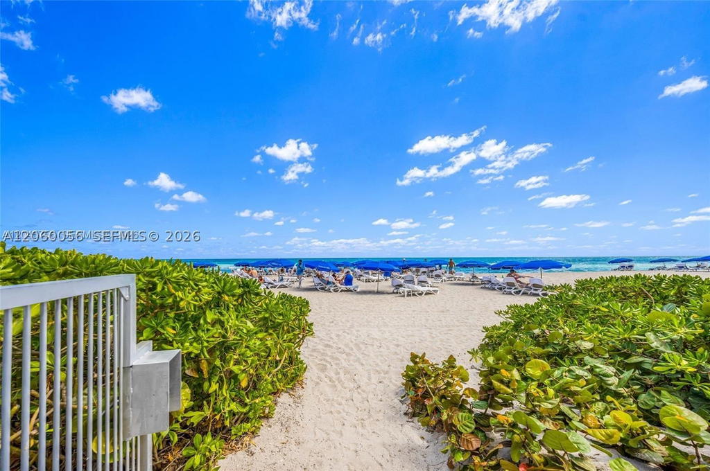 Real estate property located at 18683 Collins Ave #2006, Miami-dade, M Resort Residences Condo, Sunny Isles Beach, FL