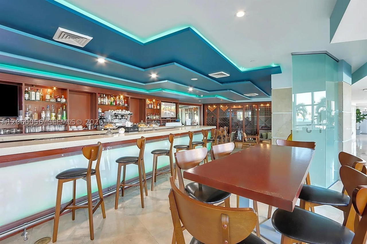 Real estate property located at 18683 Collins Ave #2006, Miami-dade, M Resort Residences Condo, Sunny Isles Beach, FL