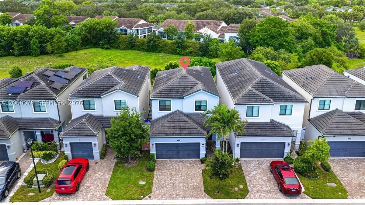Real estate property located at 425 33rd Ln, Broward, Residences At Palm Aire, Pompano Beach, FL