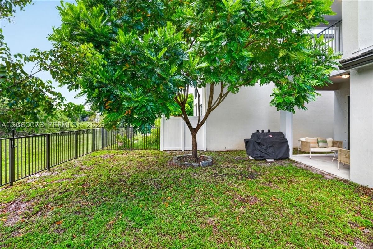 Real estate property located at 425 33rd Ln, Broward, Residences At Palm Aire, Pompano Beach, FL