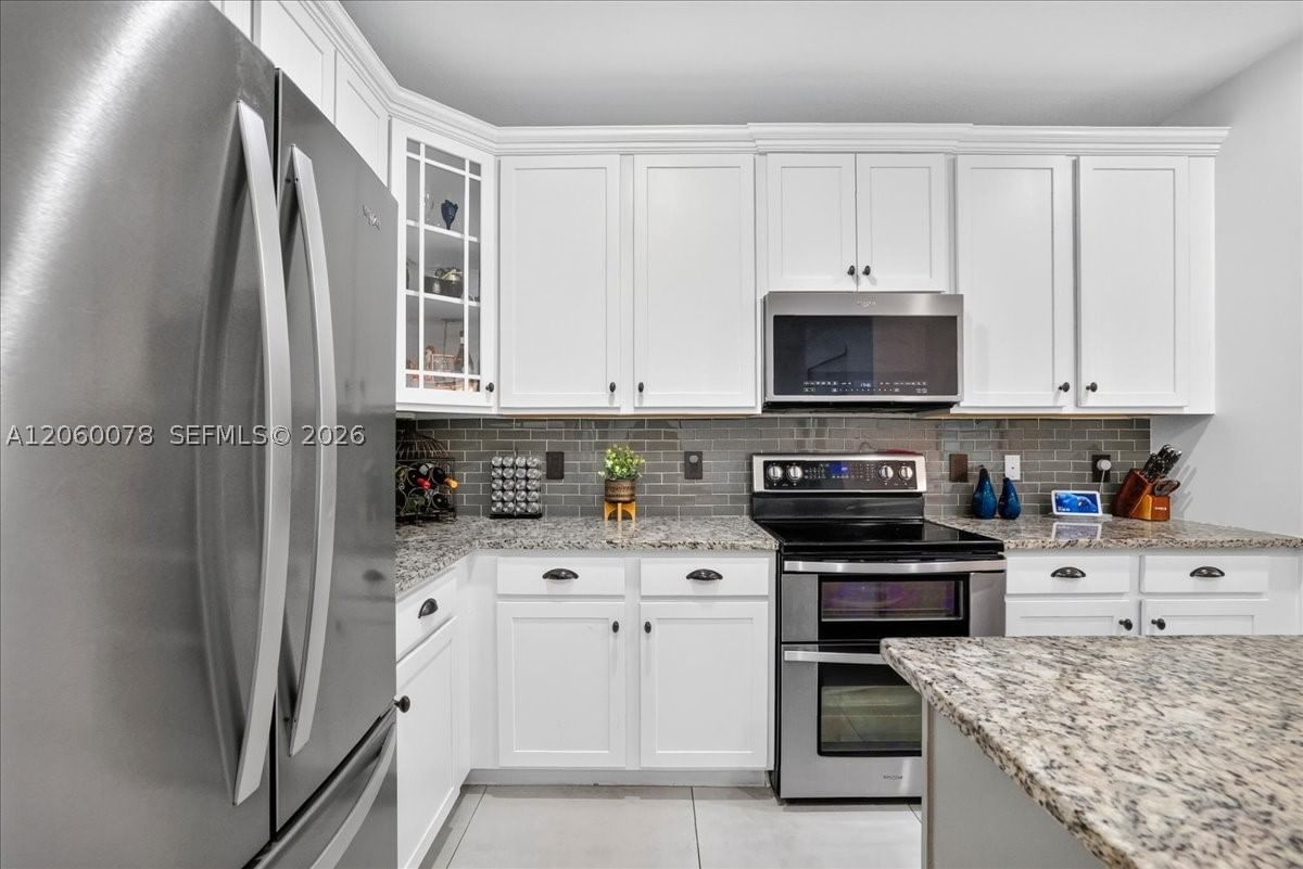 Real estate property located at 425 33rd Ln, Broward, Residences At Palm Aire, Pompano Beach, FL