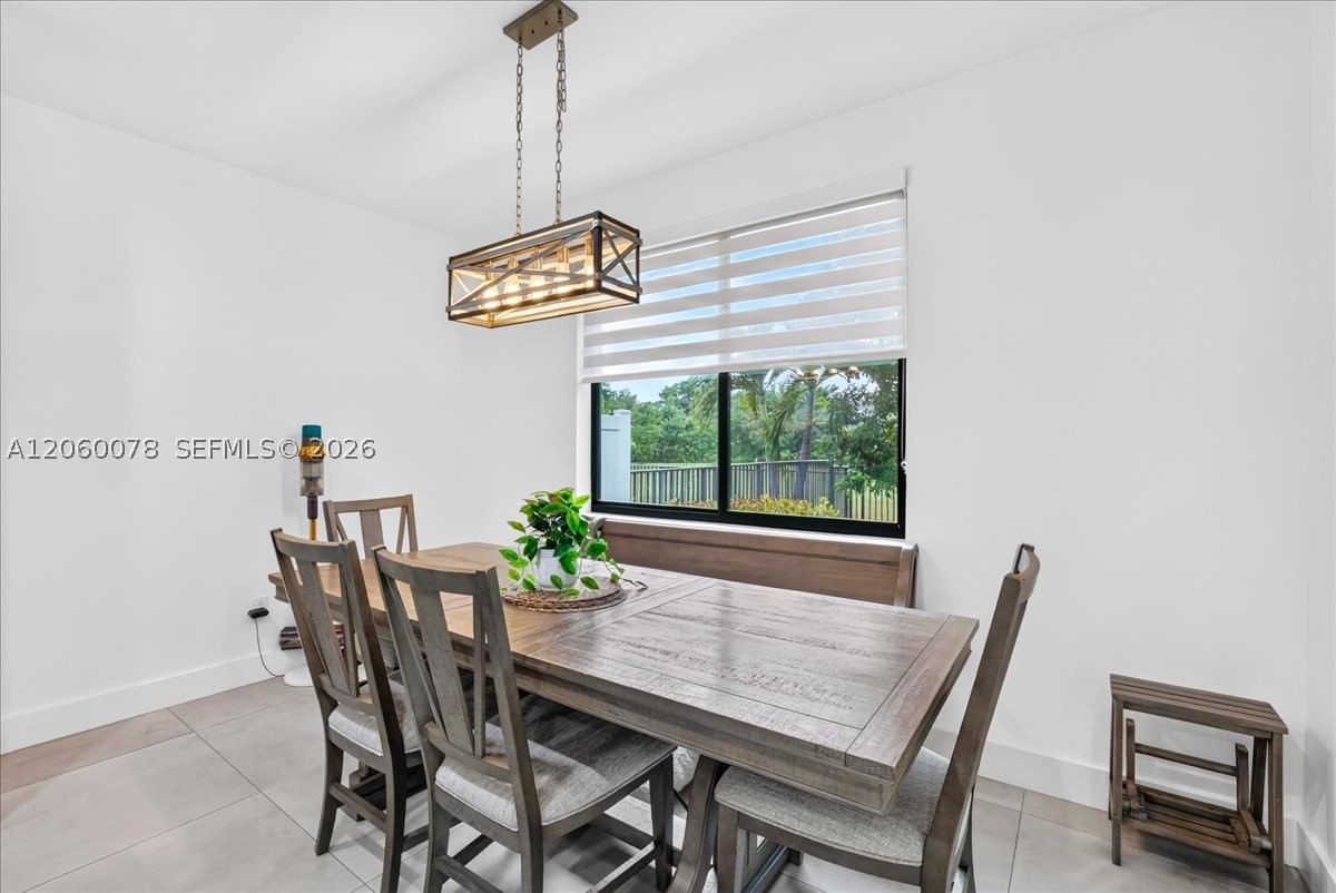 Real estate property located at 425 33rd Ln, Broward, Residences At Palm Aire, Pompano Beach, FL