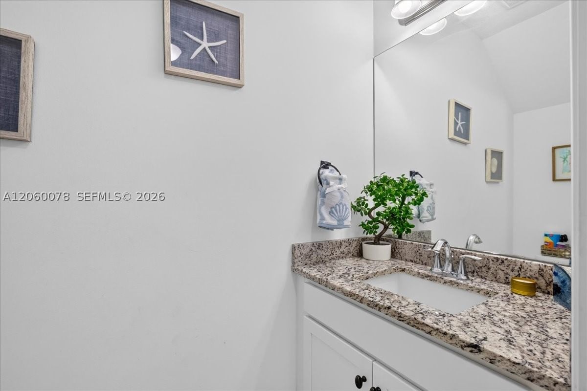 Real estate property located at 425 33rd Ln, Broward, Residences At Palm Aire, Pompano Beach, FL
