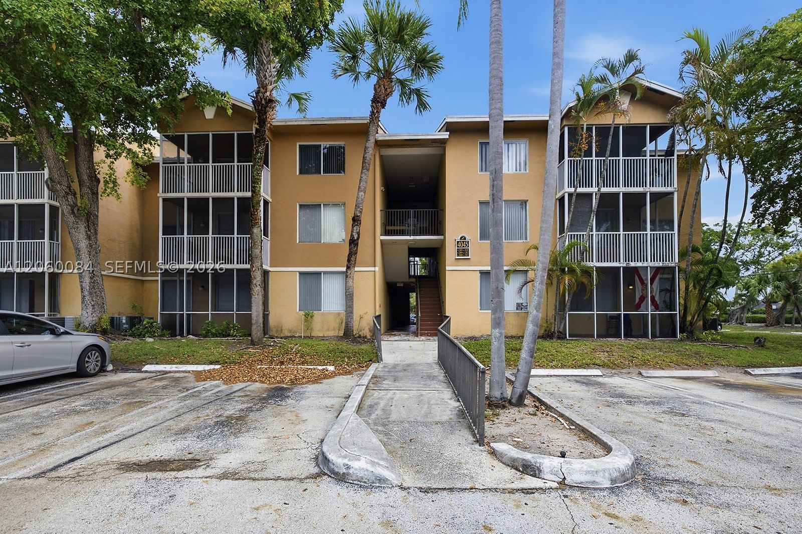 Real estate property located at 4045 Mcnab Rd G110, Broward, Windward Lakes Condo, Pompano Beach, FL