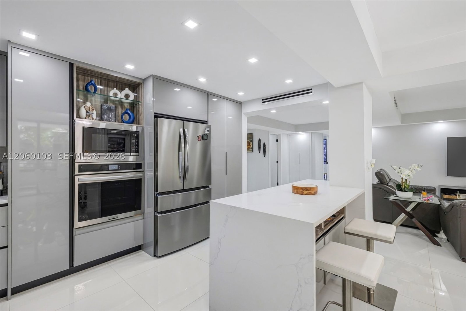 Real estate property located at 13953 Kendale Lakes Cir B205, Miami-dade, Towers Of Kendale Lakes C, Miami, FL