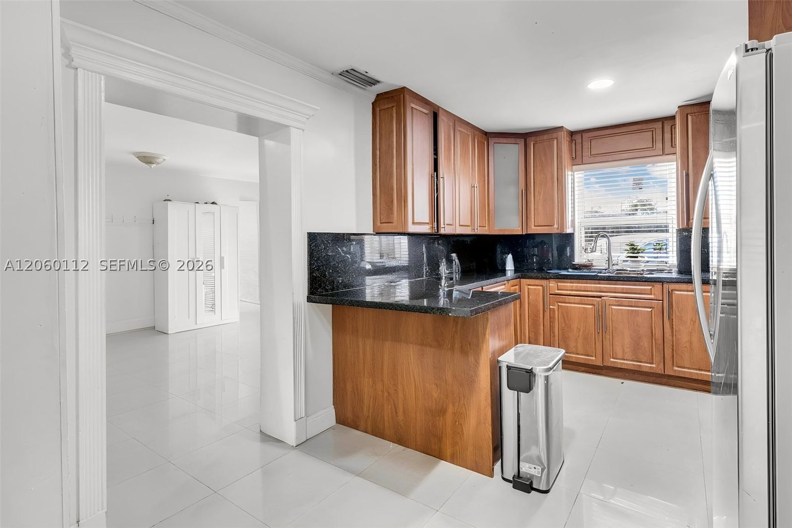 Real estate property located at 11470 57th Ter, Miami-dade, Westwood Lake 8th Addn, Miami, FL