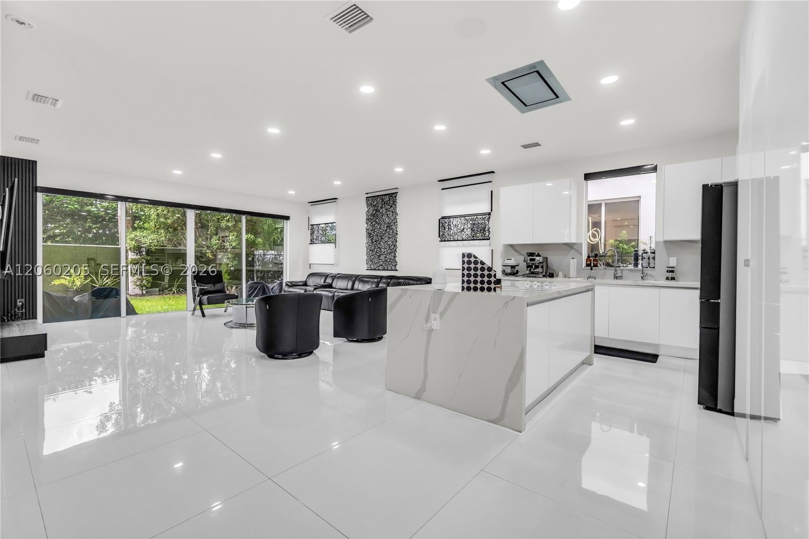 Real estate property located at 9730 74th Ter, Miami-dade, Doral Commons Residential, Doral, FL