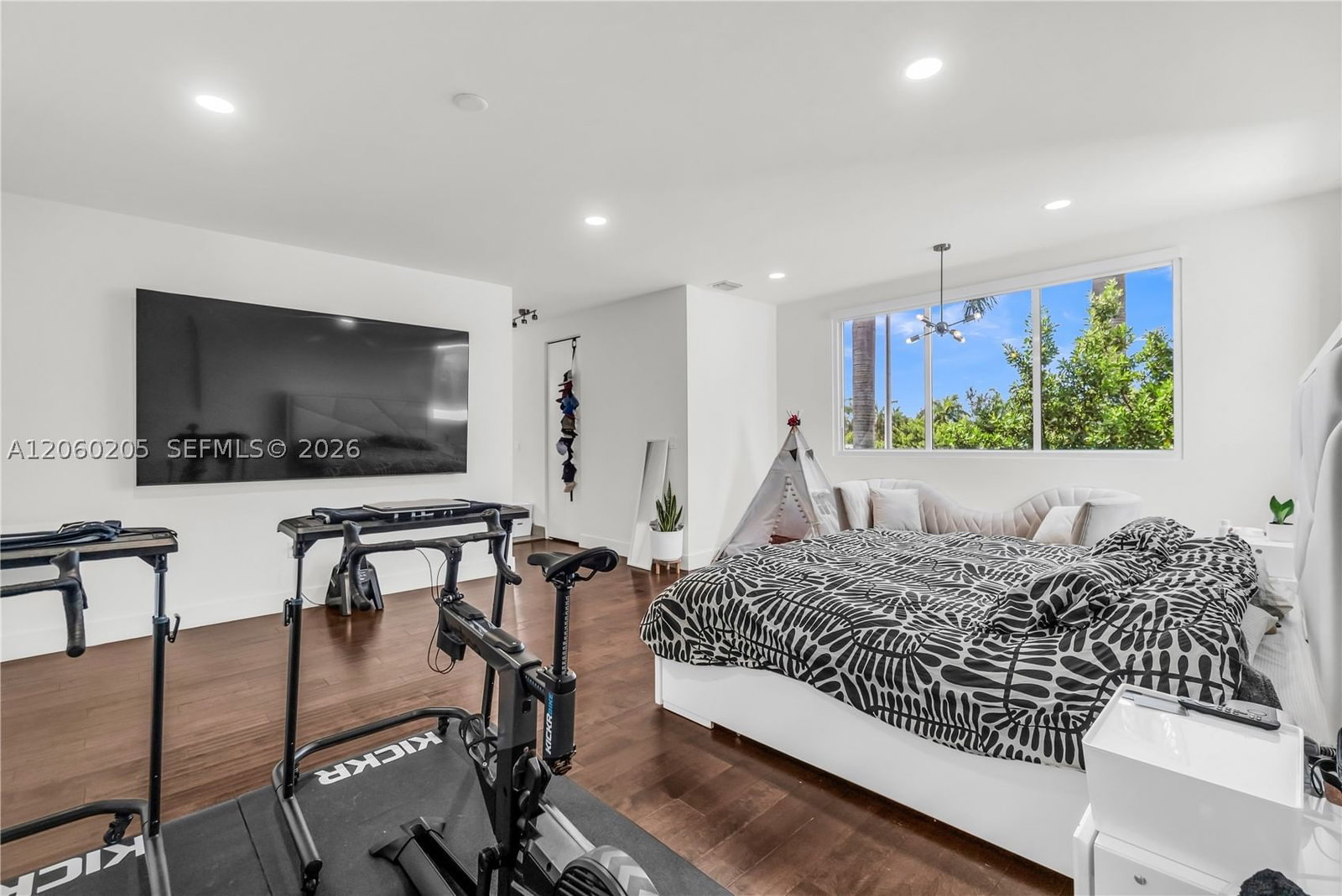 Real estate property located at 9730 74th Ter, Miami-dade, Doral Commons Residential, Doral, FL