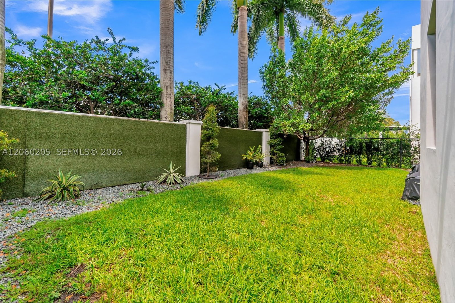 Real estate property located at 9730 74th Ter, Miami-dade, Doral Commons Residential, Doral, FL