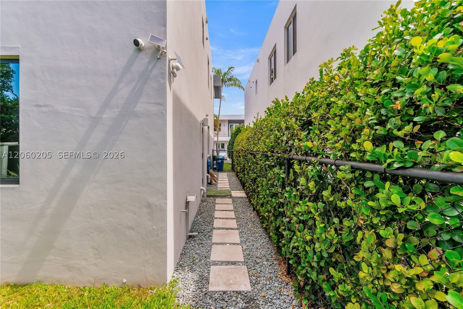 Real estate property located at 9730 74th Ter, Miami-dade, Doral Commons Residential, Doral, FL