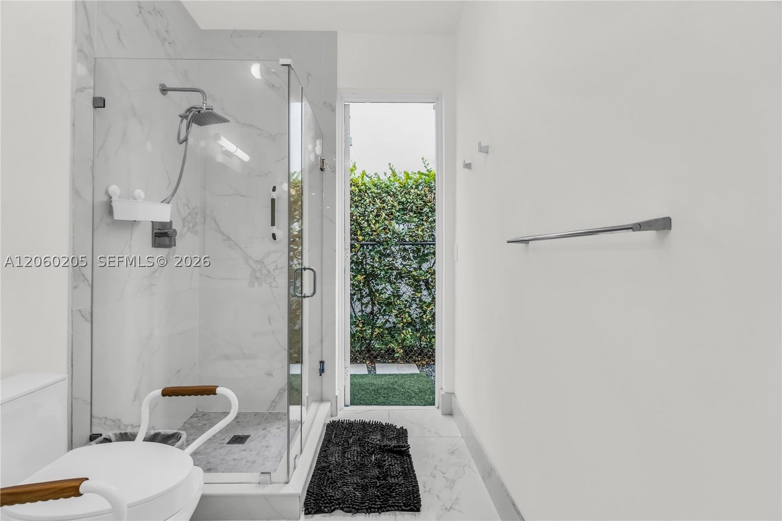 Real estate property located at 9730 74th Ter, Miami-dade, Doral Commons Residential, Doral, FL