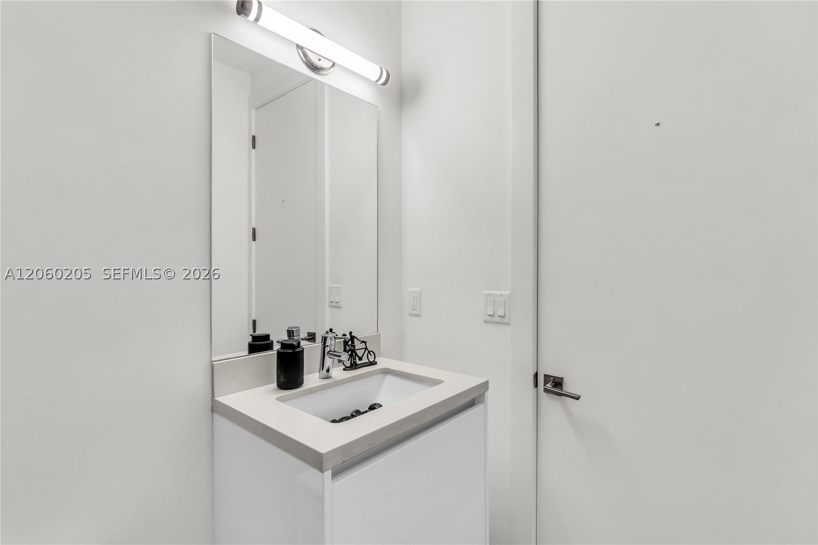 Real estate property located at 9730 74th Ter, Miami-dade, Doral Commons Residential, Doral, FL