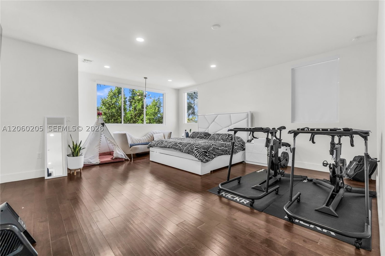 Real estate property located at 9730 74th Ter, Miami-dade, Doral Commons Residential, Doral, FL