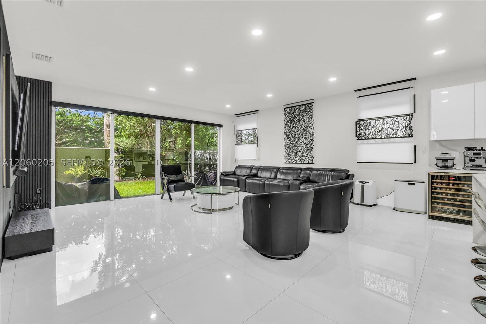 Real estate property located at 9730 74th Ter, Miami-dade, Doral Commons Residential, Doral, FL