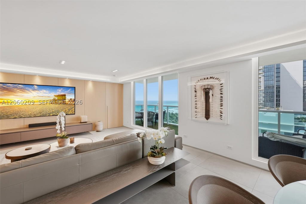Real estate property located at 2301 Collins Ave #1003/1004, Miami-dade, Roney Palace Condo, Miami Beach, FL