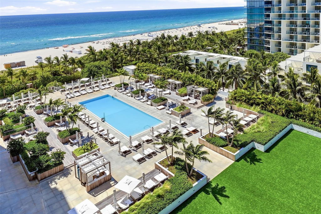 Real estate property located at 2301 Collins Ave #1003/1004, Miami-dade, Roney Palace Condo, Miami Beach, FL