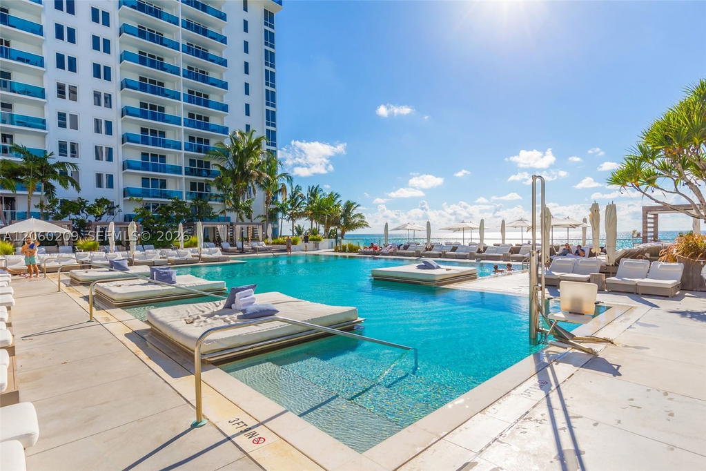 Real estate property located at 2301 Collins Ave #1003/1004, Miami-dade, Roney Palace Condo, Miami Beach, FL