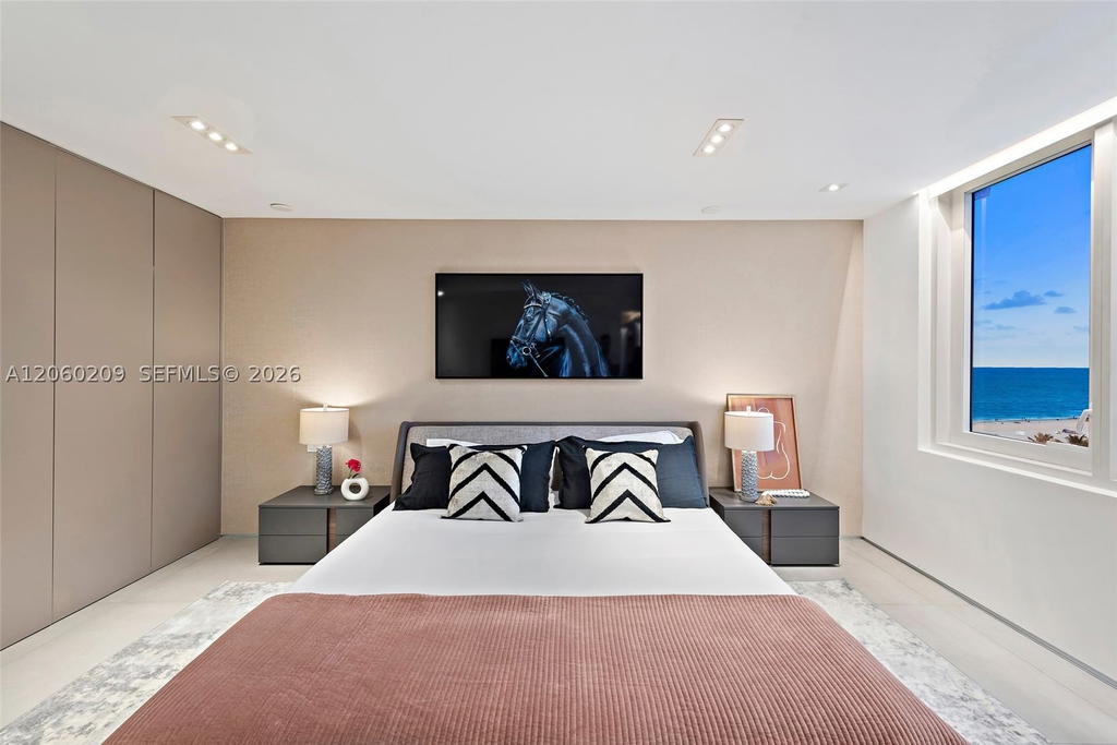Real estate property located at 2301 Collins Ave #1003/1004, Miami-dade, Roney Palace Condo, Miami Beach, FL