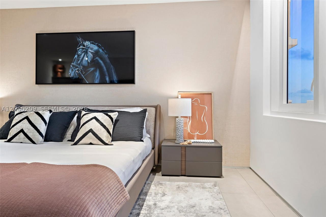Real estate property located at 2301 Collins Ave #1003/1004, Miami-dade, Roney Palace Condo, Miami Beach, FL