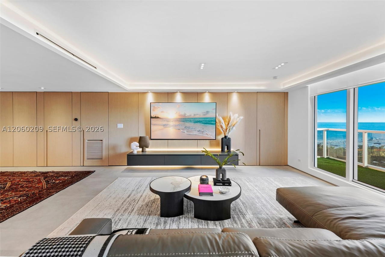 Real estate property located at 2301 Collins Ave #1003/1004, Miami-dade, Roney Palace Condo, Miami Beach, FL