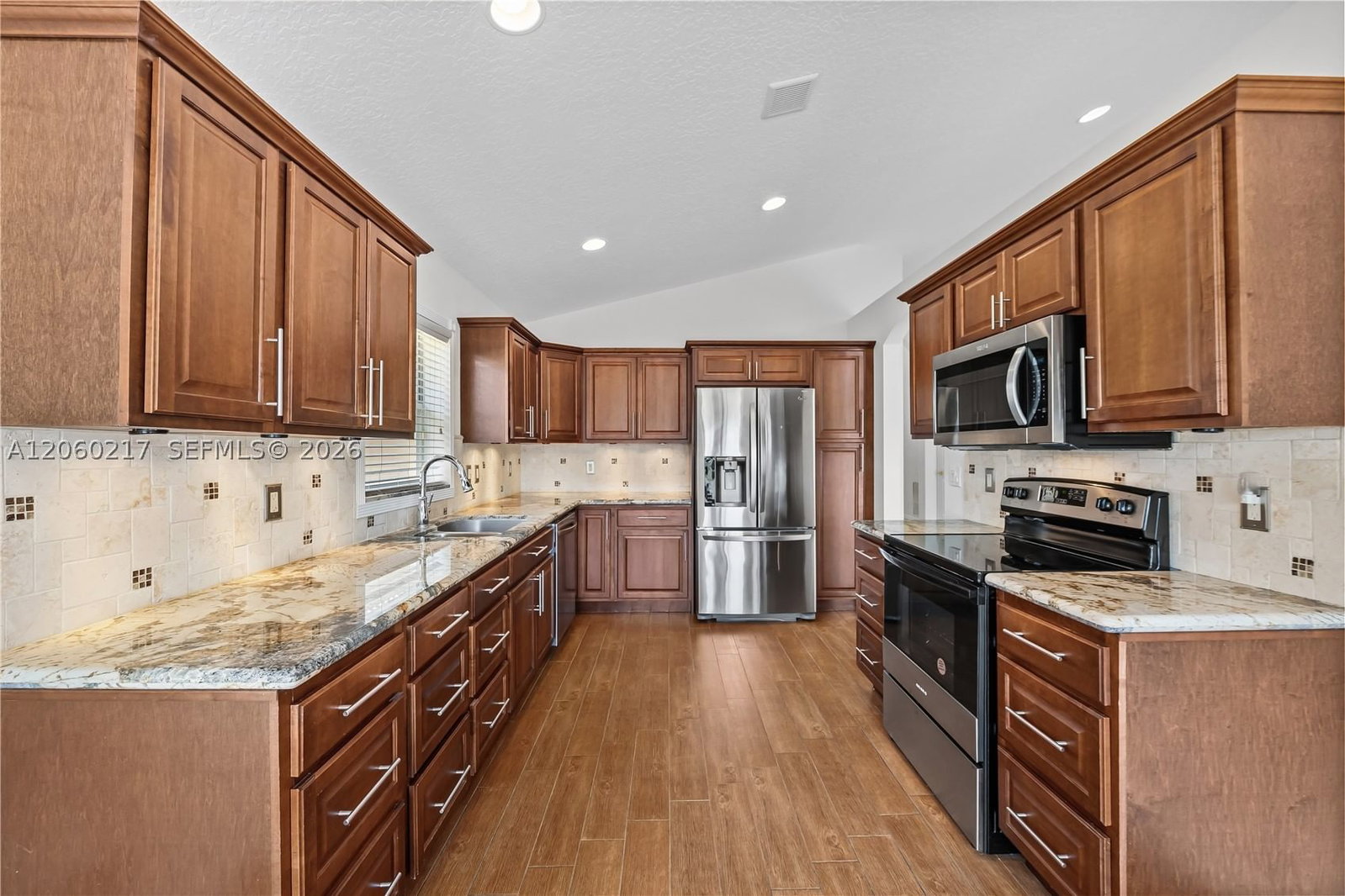 Real estate property located at 3937 Palladium Shore Dr, Palm Beach, Palladium - Twin Lakes, Boynton Beach, FL