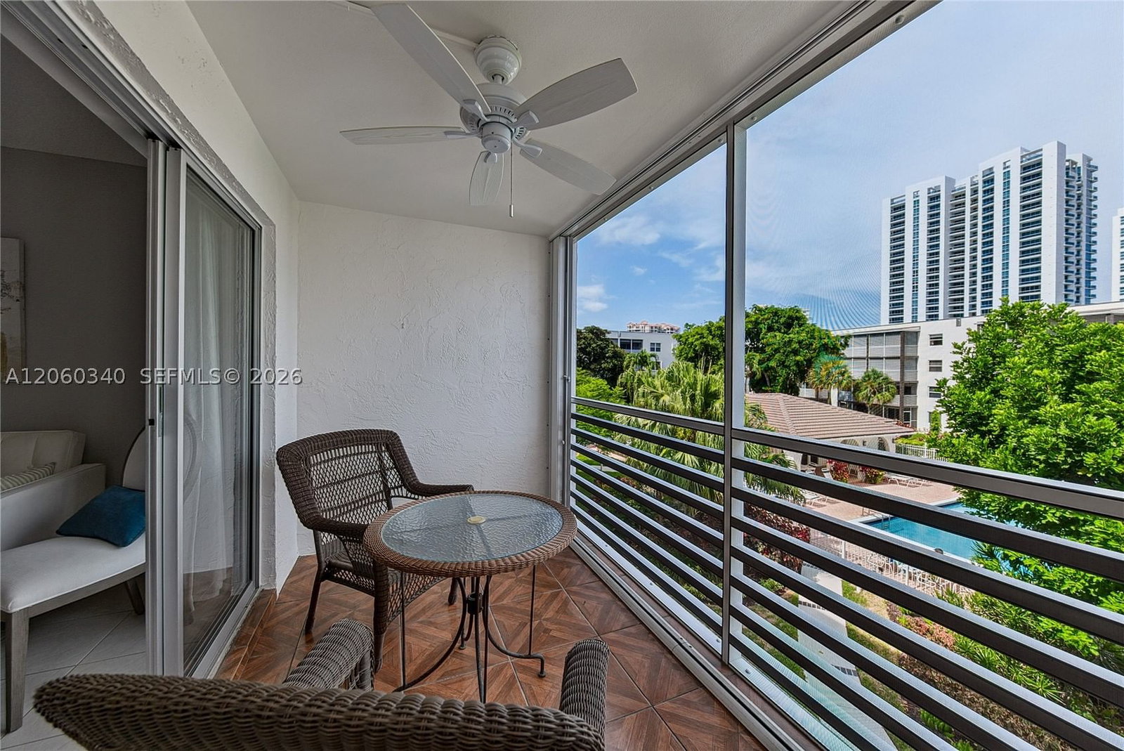 Real estate property located at 1541 Ocean Blvd #313, Broward, Gardens By The Sea South, Lauderdale By The Sea, FL