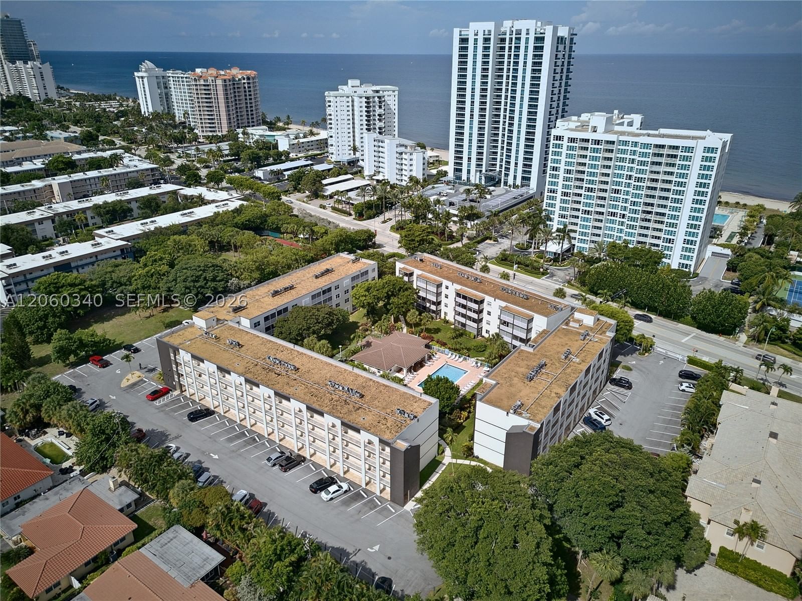 Real estate property located at 1541 Ocean Blvd #313, Broward, Gardens By The Sea South, Lauderdale By The Sea, FL