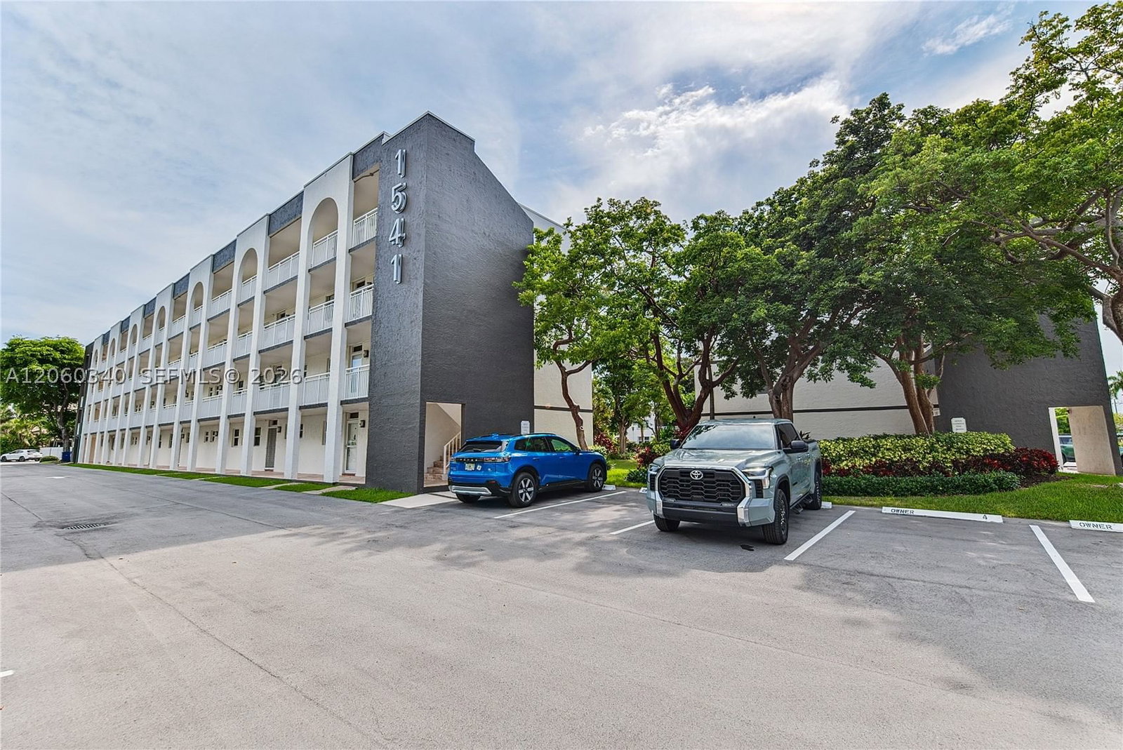 Real estate property located at 1541 Ocean Blvd #313, Broward, Gardens By The Sea South, Lauderdale By The Sea, FL