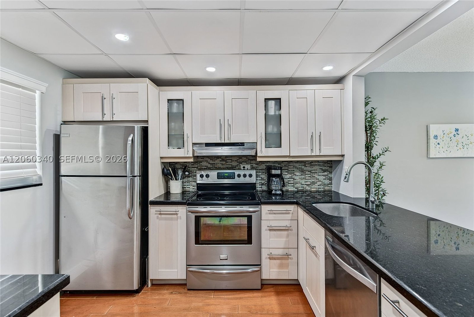 Real estate property located at 1541 Ocean Blvd #313, Broward, Gardens By The Sea South, Lauderdale By The Sea, FL