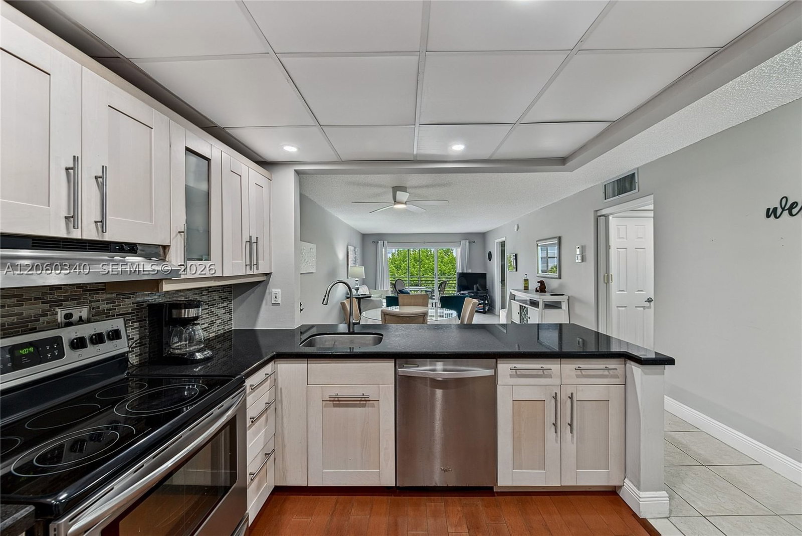 Real estate property located at 1541 Ocean Blvd #313, Broward, Gardens By The Sea South, Lauderdale By The Sea, FL