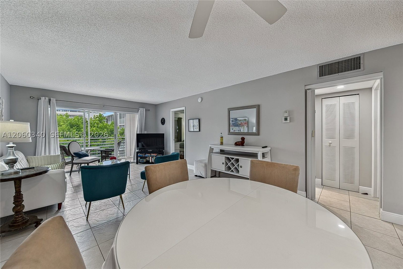Real estate property located at 1541 Ocean Blvd #313, Broward, Gardens By The Sea South, Lauderdale By The Sea, FL