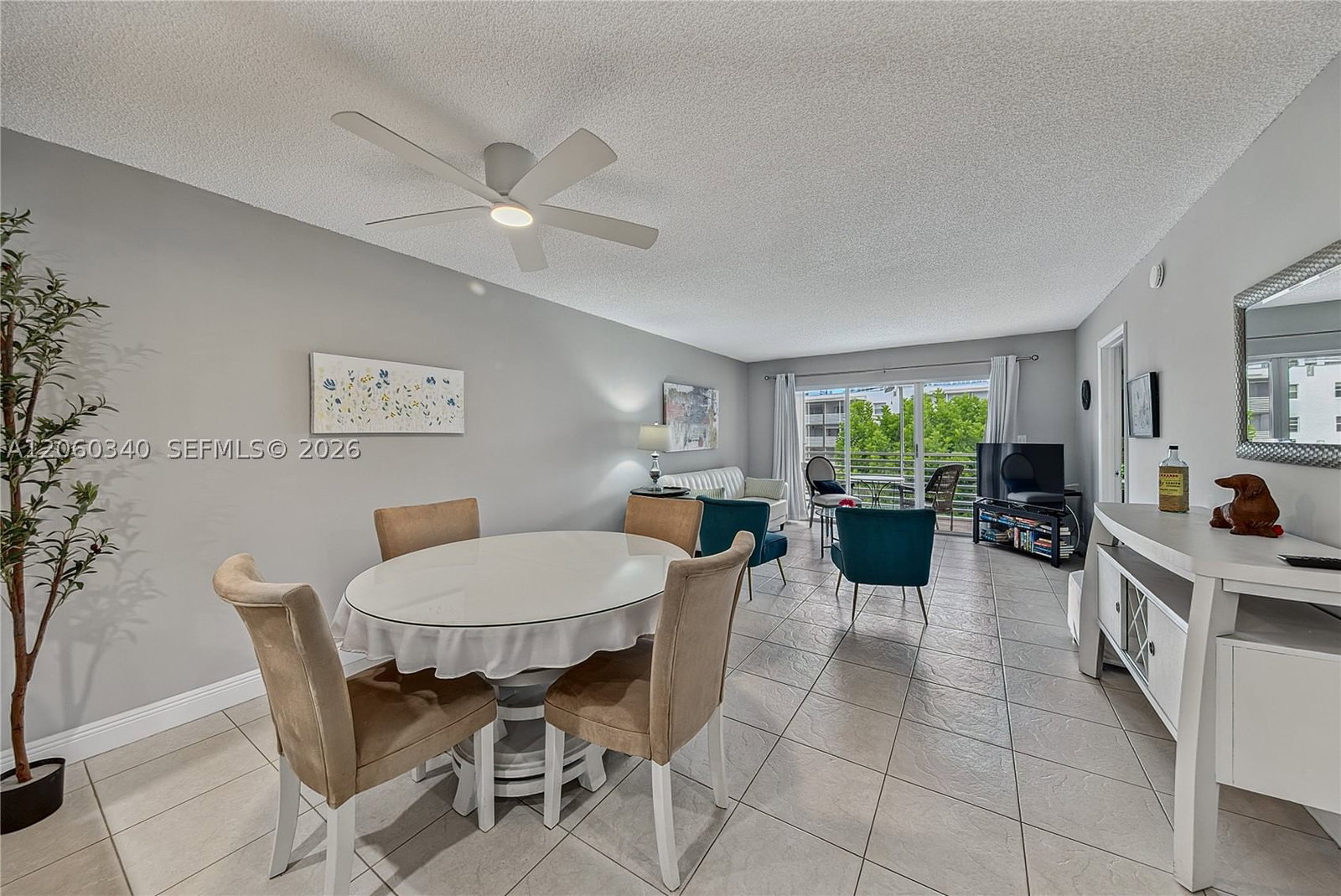 Real estate property located at 1541 Ocean Blvd #313, Broward, Gardens By The Sea South, Lauderdale By The Sea, FL