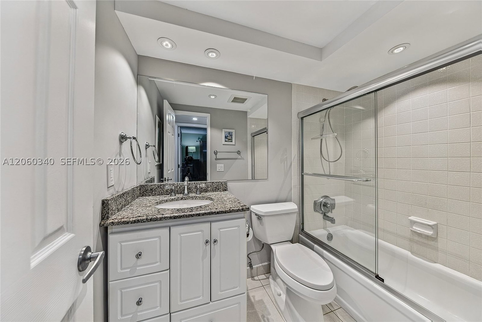 Real estate property located at 1541 Ocean Blvd #313, Broward, Gardens By The Sea South, Lauderdale By The Sea, FL