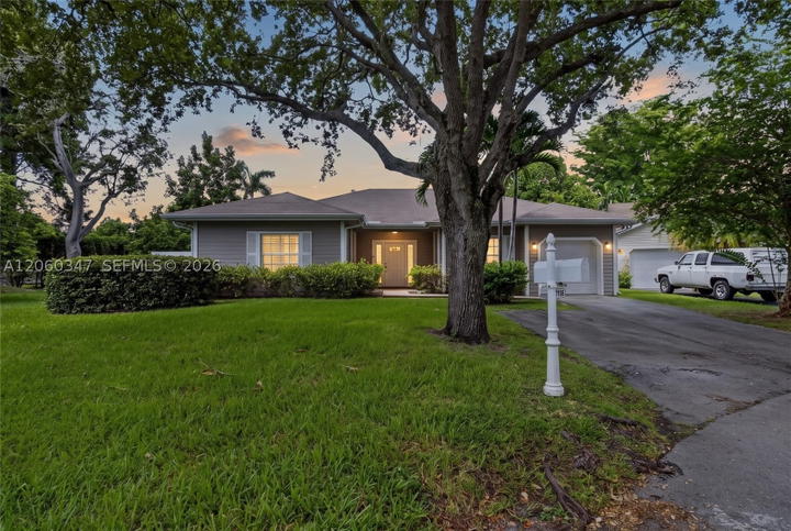 Real estate property located at 15166 142nd Ct, Miami-dade, Country Walk Sec 4, Miami, FL