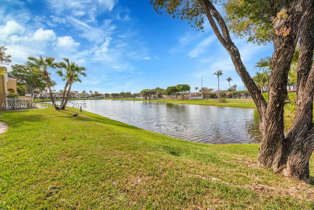 Real estate property located at 390 86th Ct #803, Miami-dade, The Riviera At Coral Lake, Miami, FL