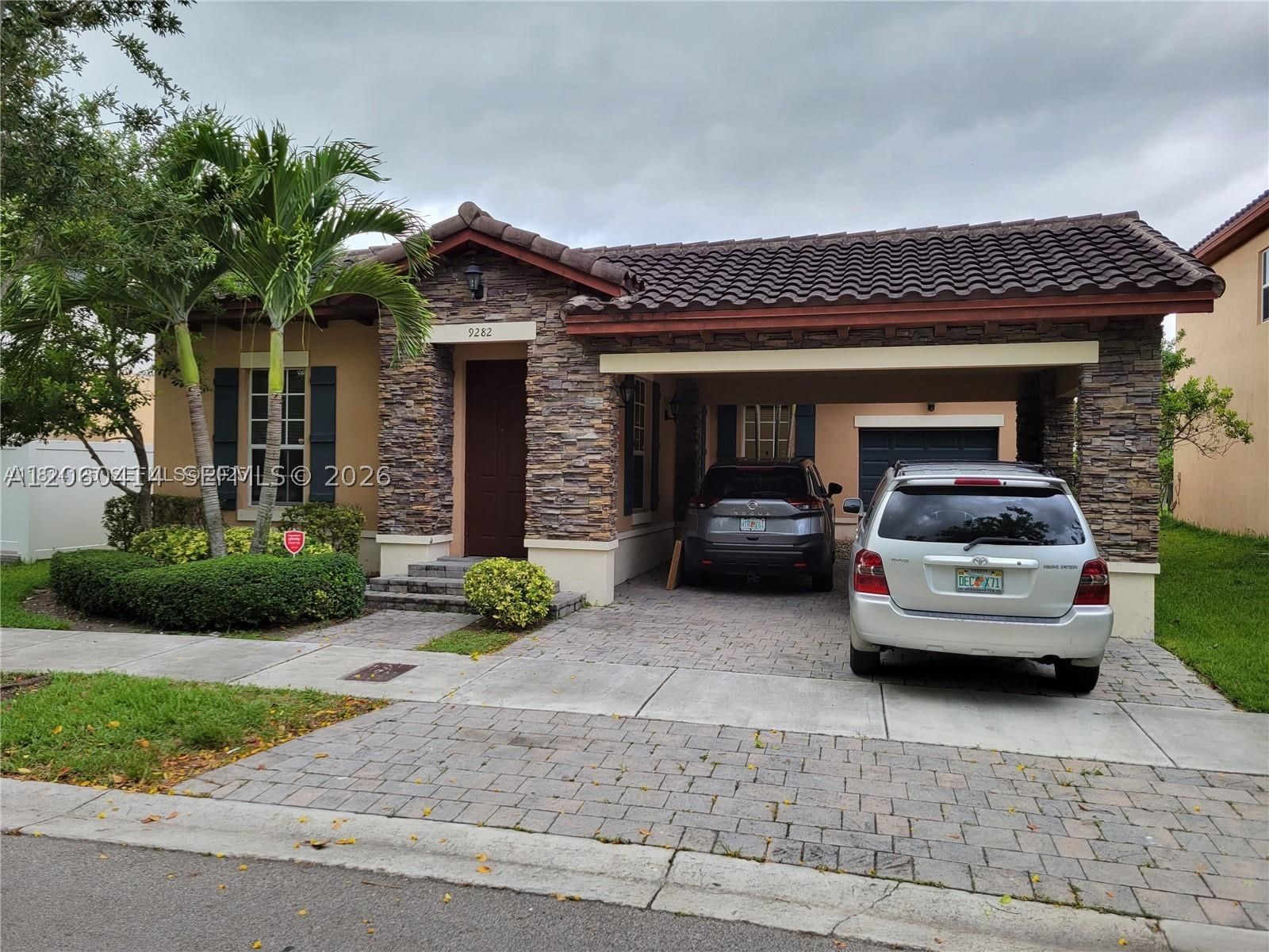 Real estate property located at 9282 171st Ct, Miami-dade, Kendall Commons Residenti, Miami, FL